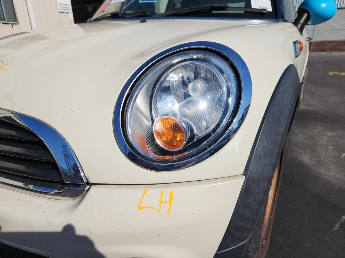 1000857277-Left Headlamp