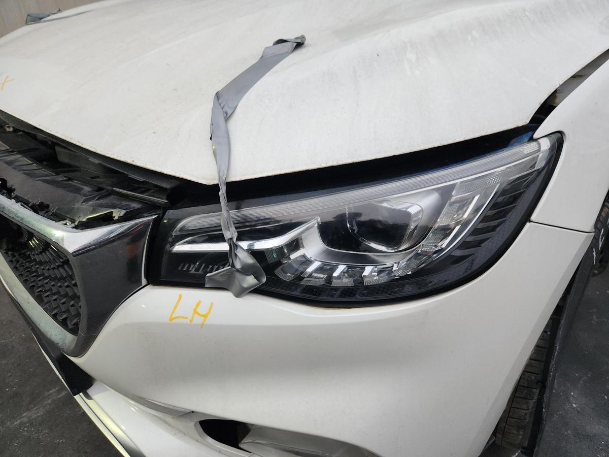 1000864466-Left Headlamp