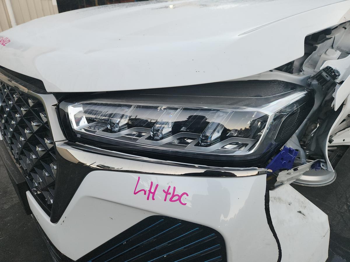 1000928362-Left Headlamp