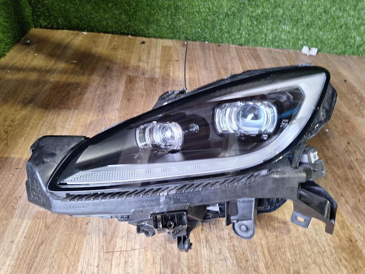 1000915926-Left Headlamp Top