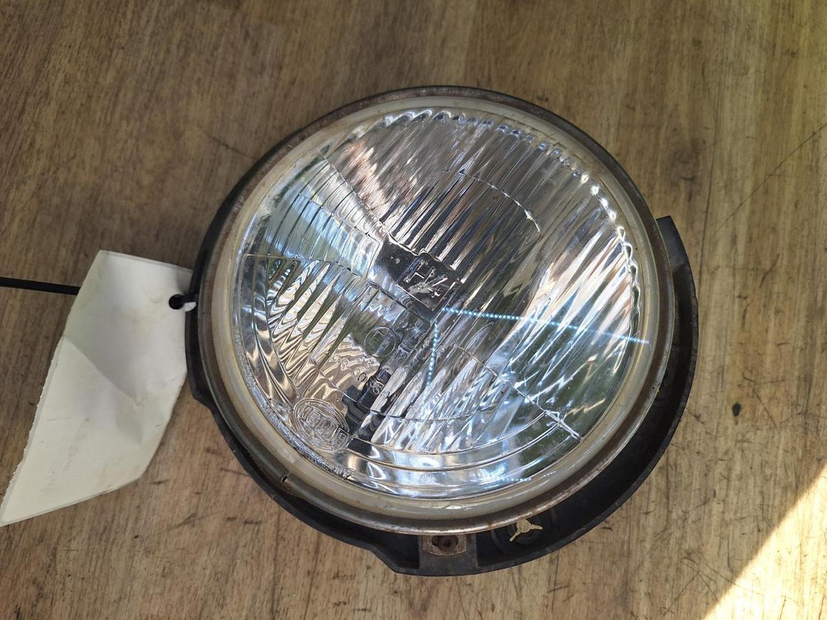 1000922532-Left Headlamp Top