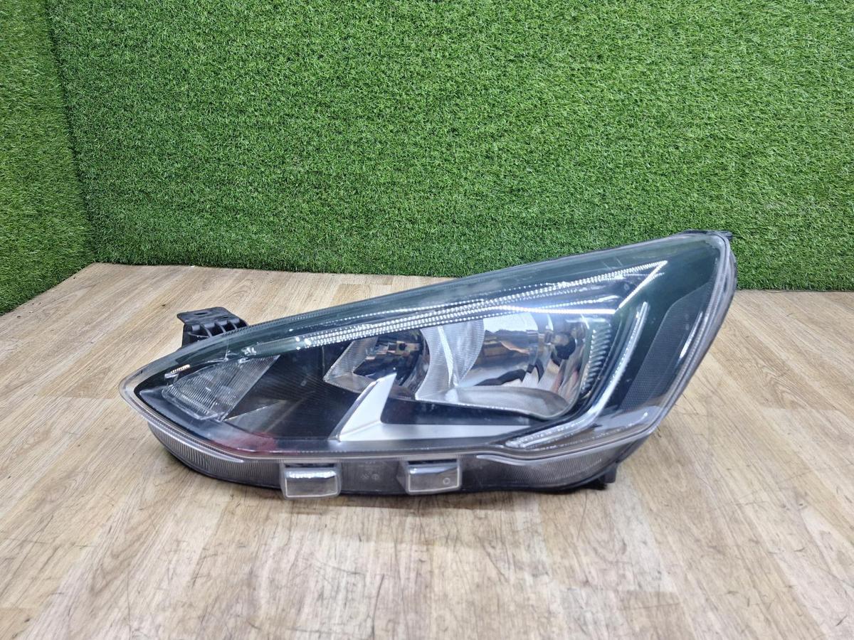 1000932944-Left Headlamp Top