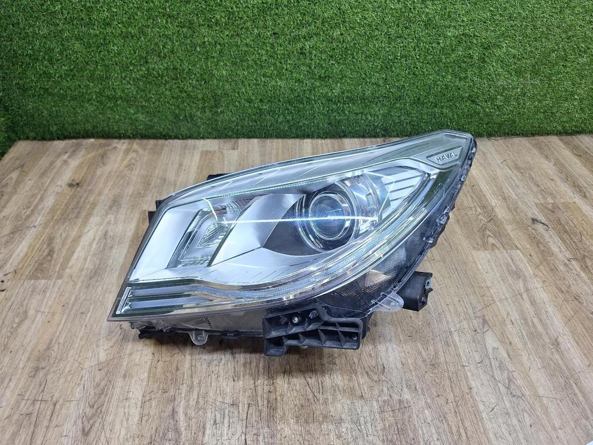 1000934329-Left Headlamp Top