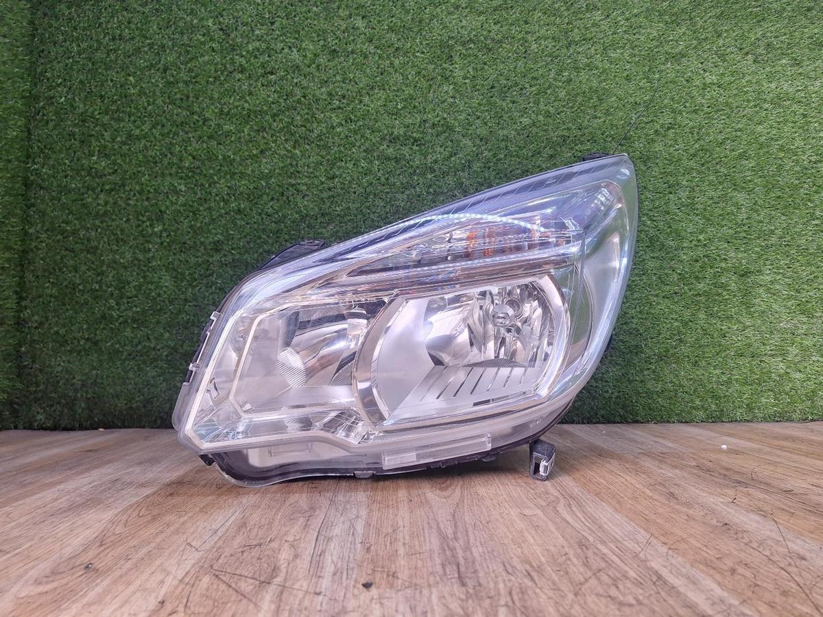 1000938250-Left Headlamp Top