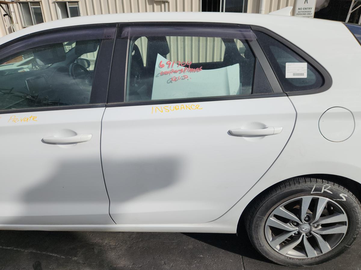 1000916577-Left Rear Door