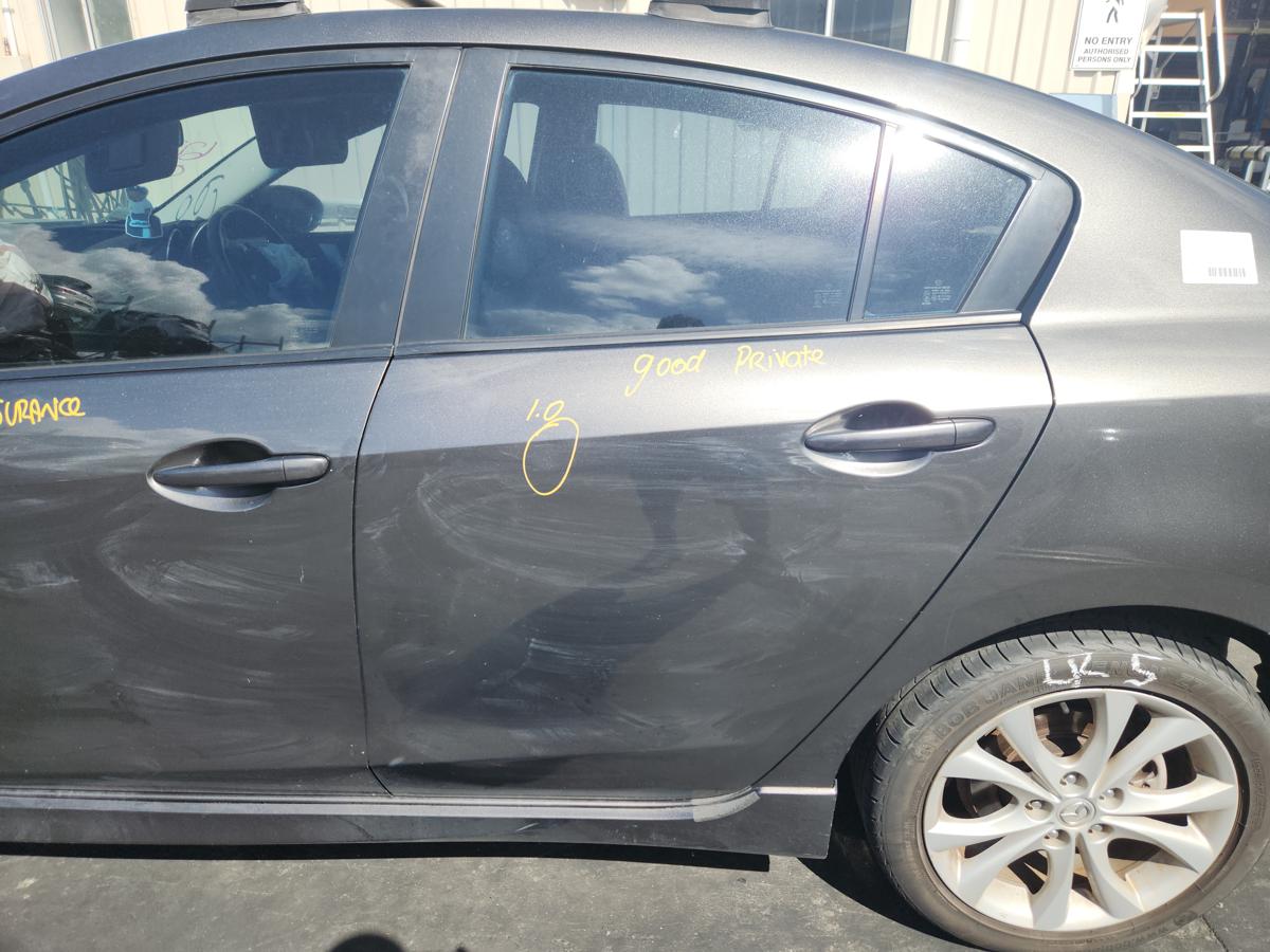 1000943916-Left Rear Door