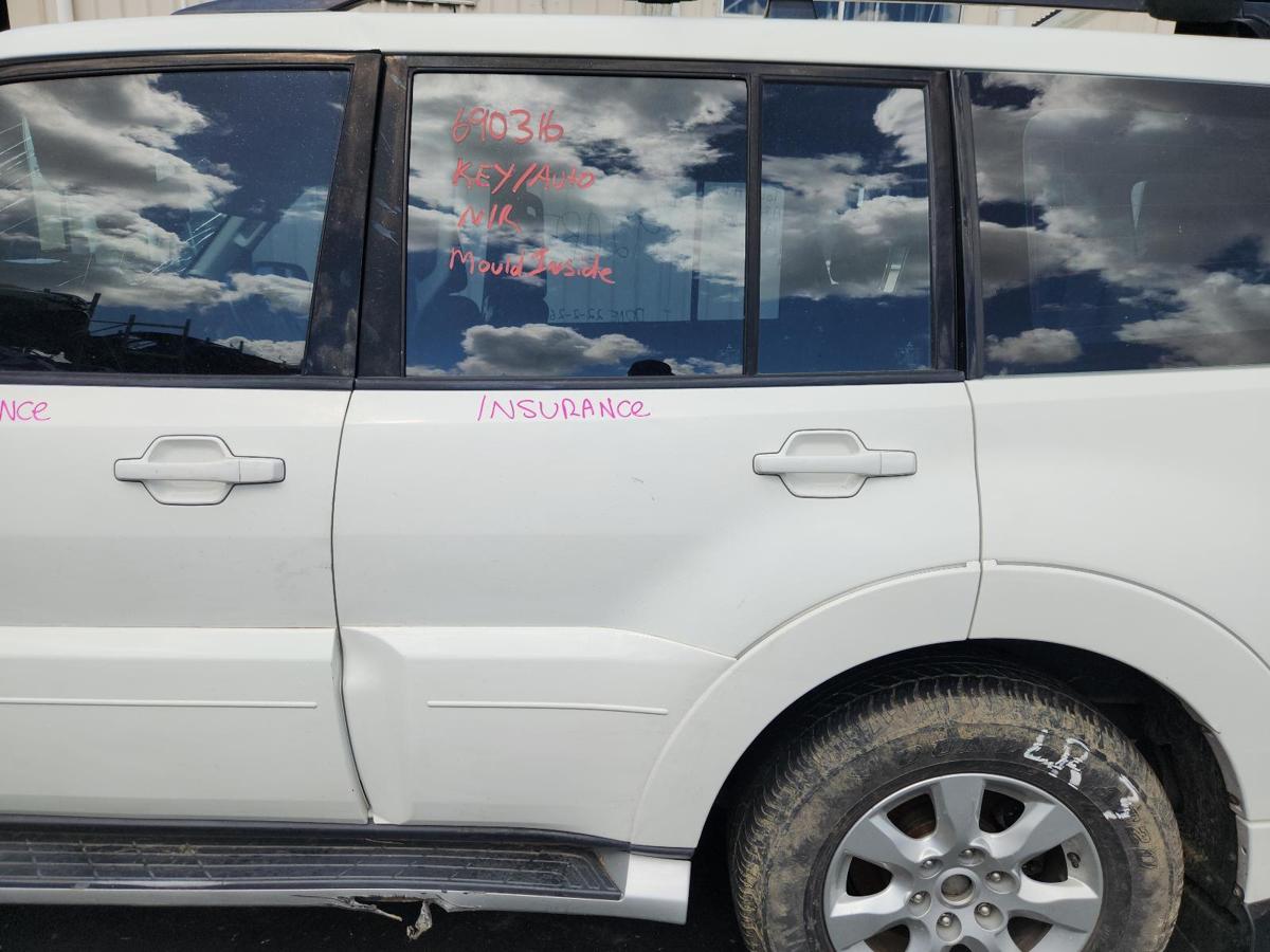 1000901547-Left Rear Door