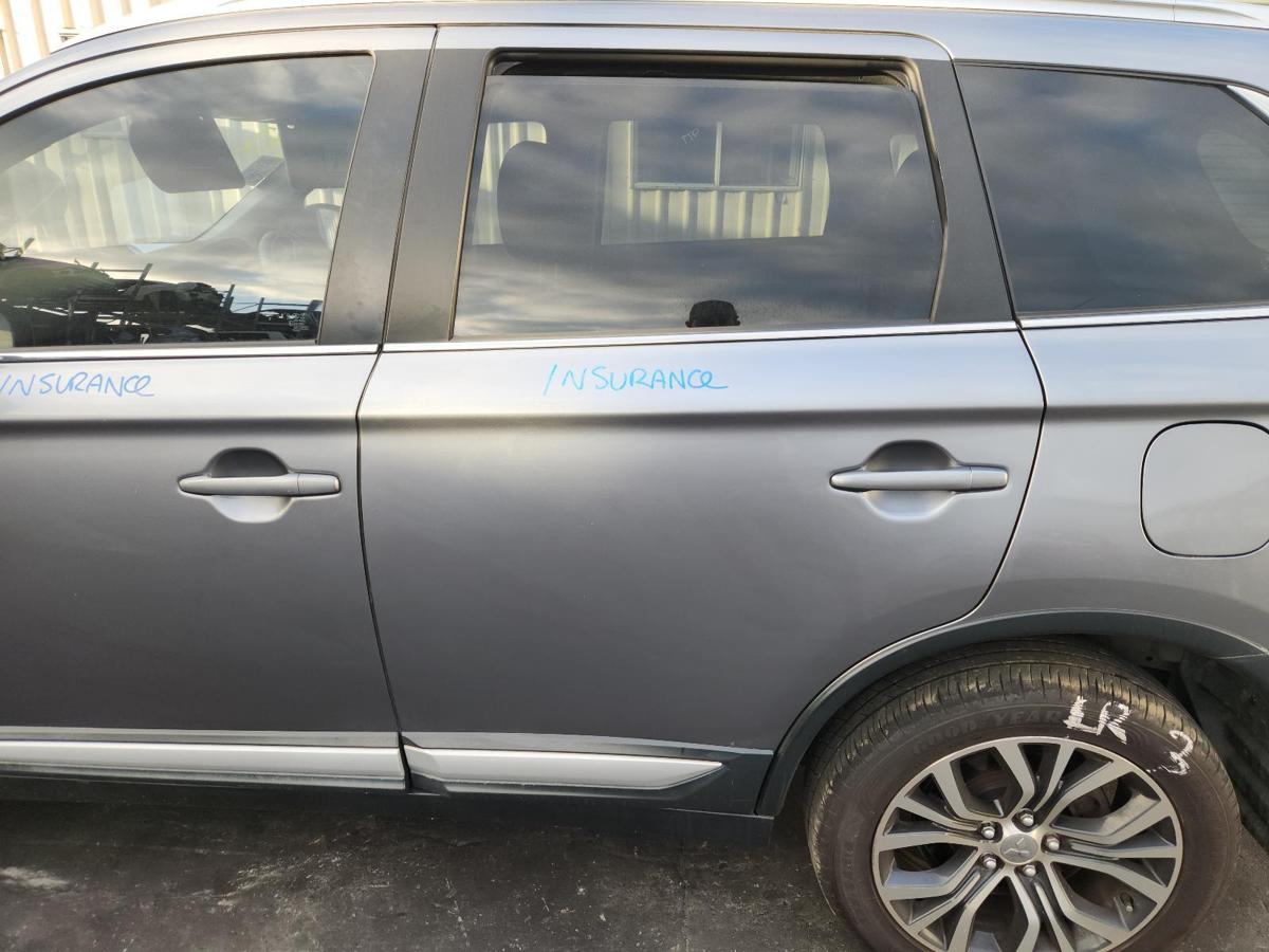 1000909261-Left Rear Door