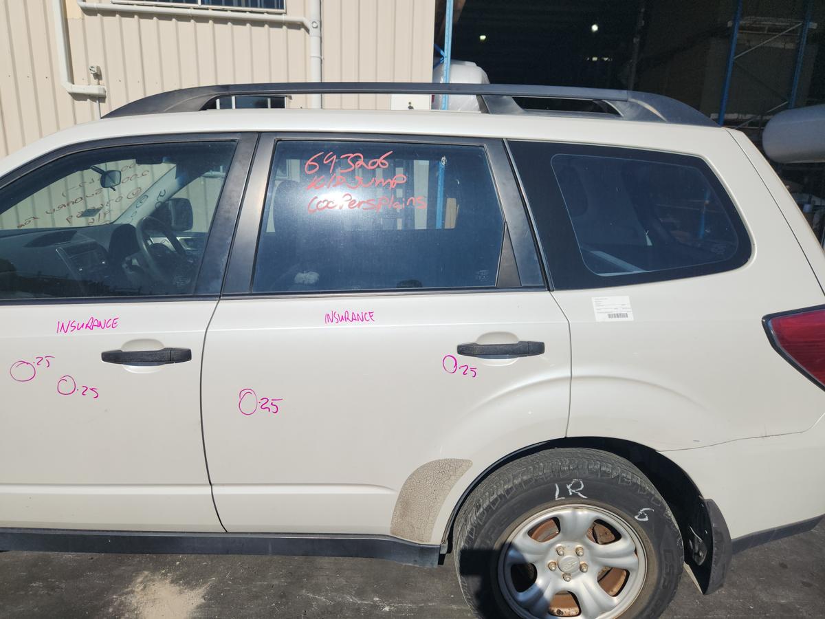 1000931566-Left Rear Door