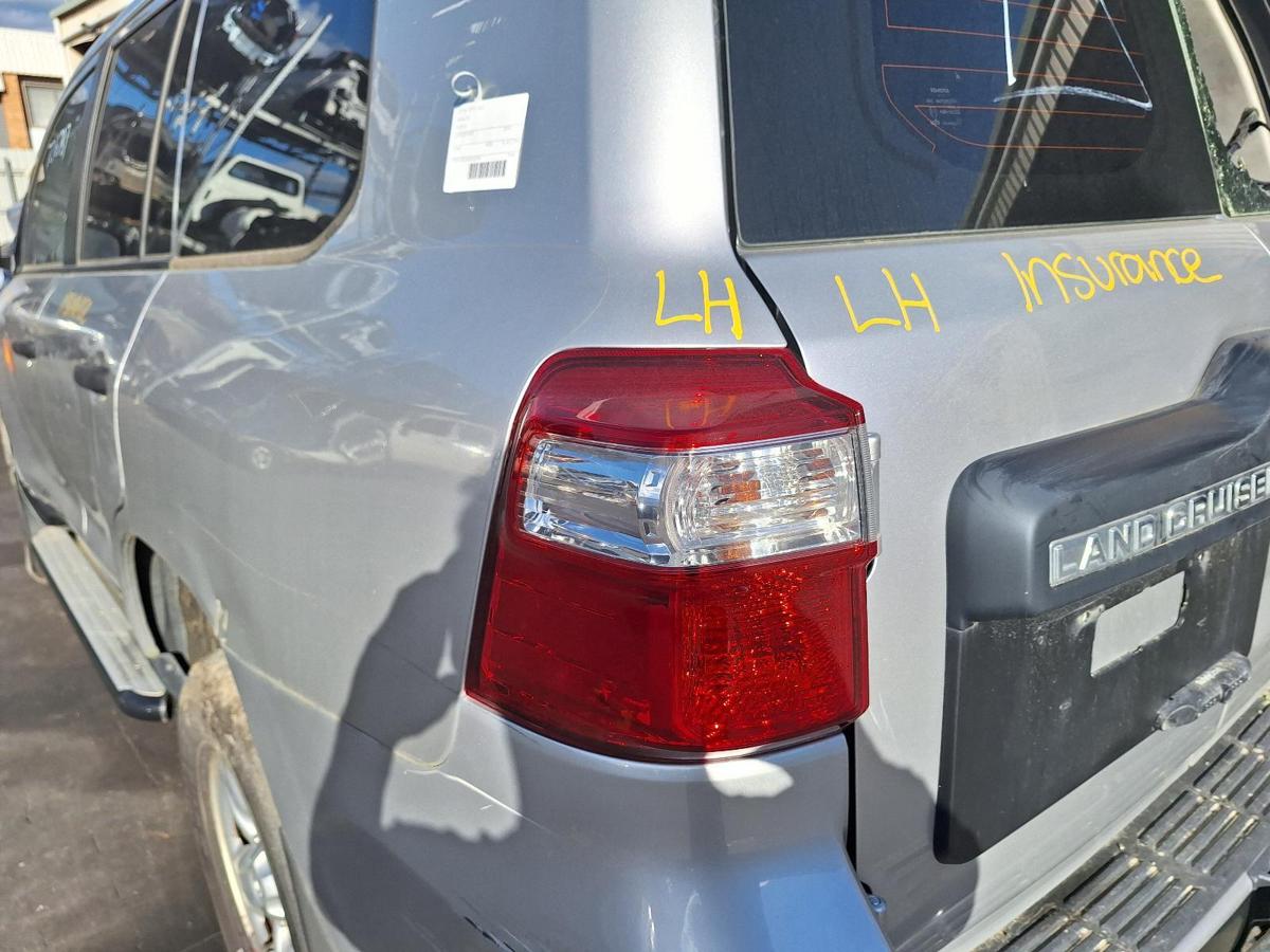 1000783747-Left Taillight