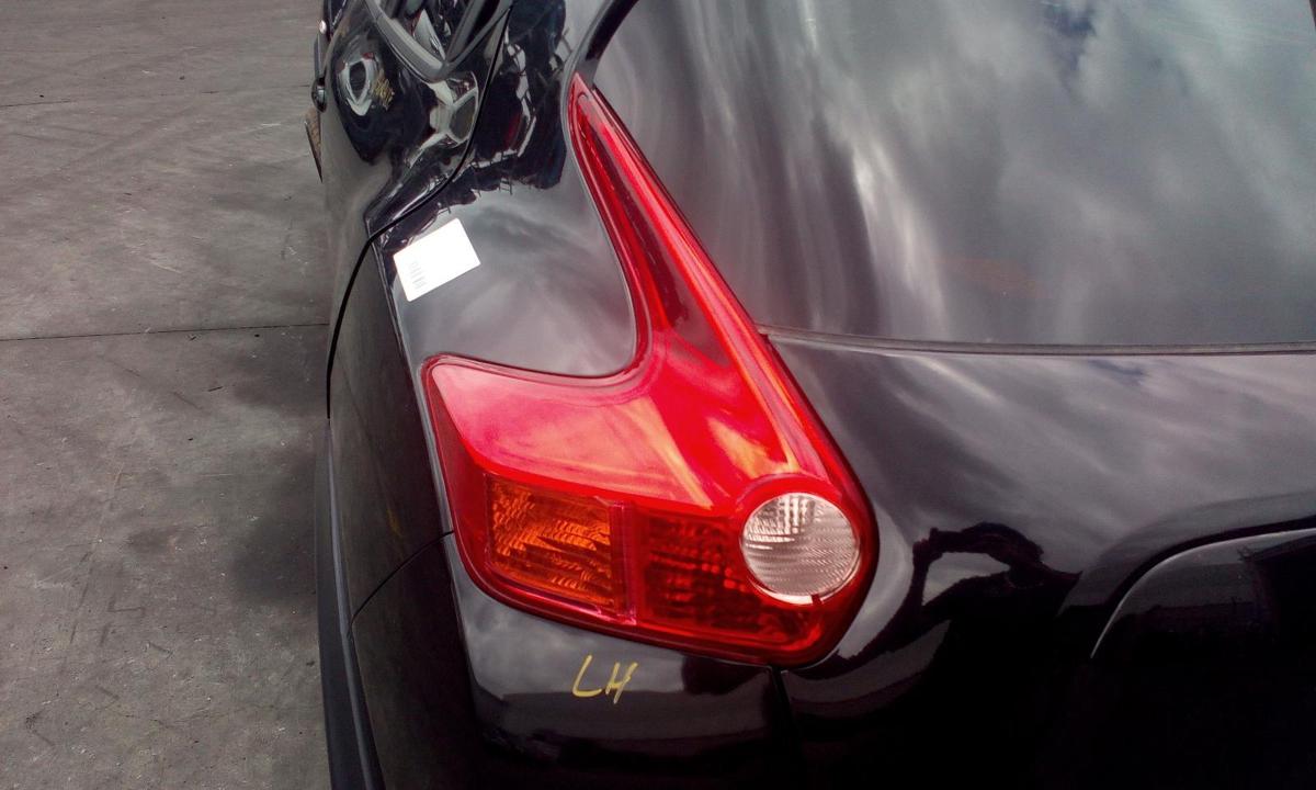 1000667975-Left Taillight