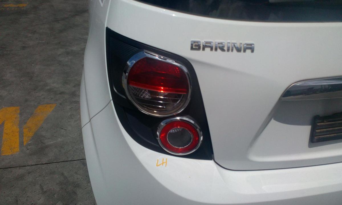 1000674225-Left Taillight