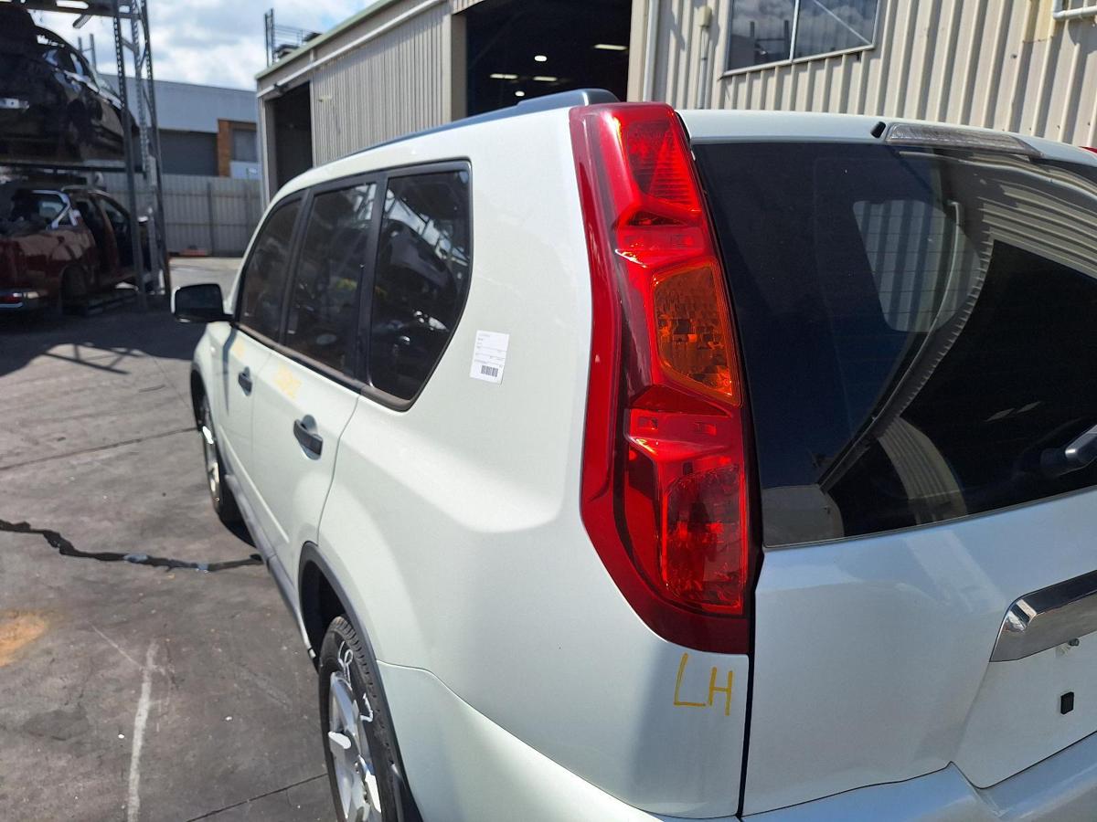 1000806150-Left Taillight