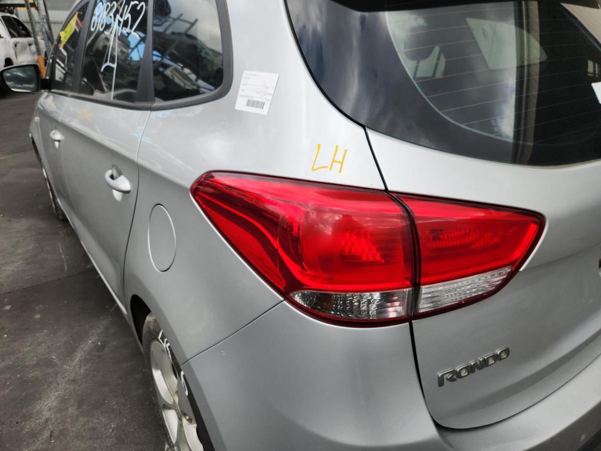 1000849761-Left Taillight