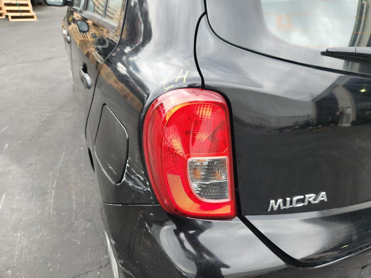 1000855679-Left Taillight