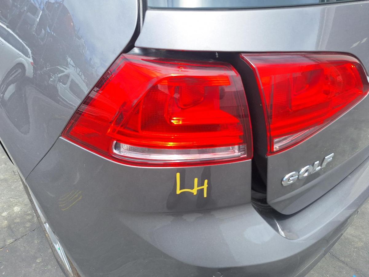 1000804622-Left Taillight