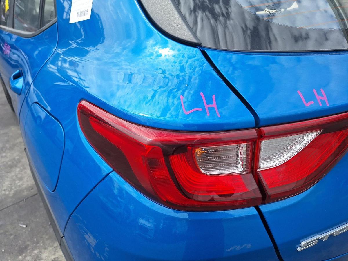 1000799590-Left Taillight
