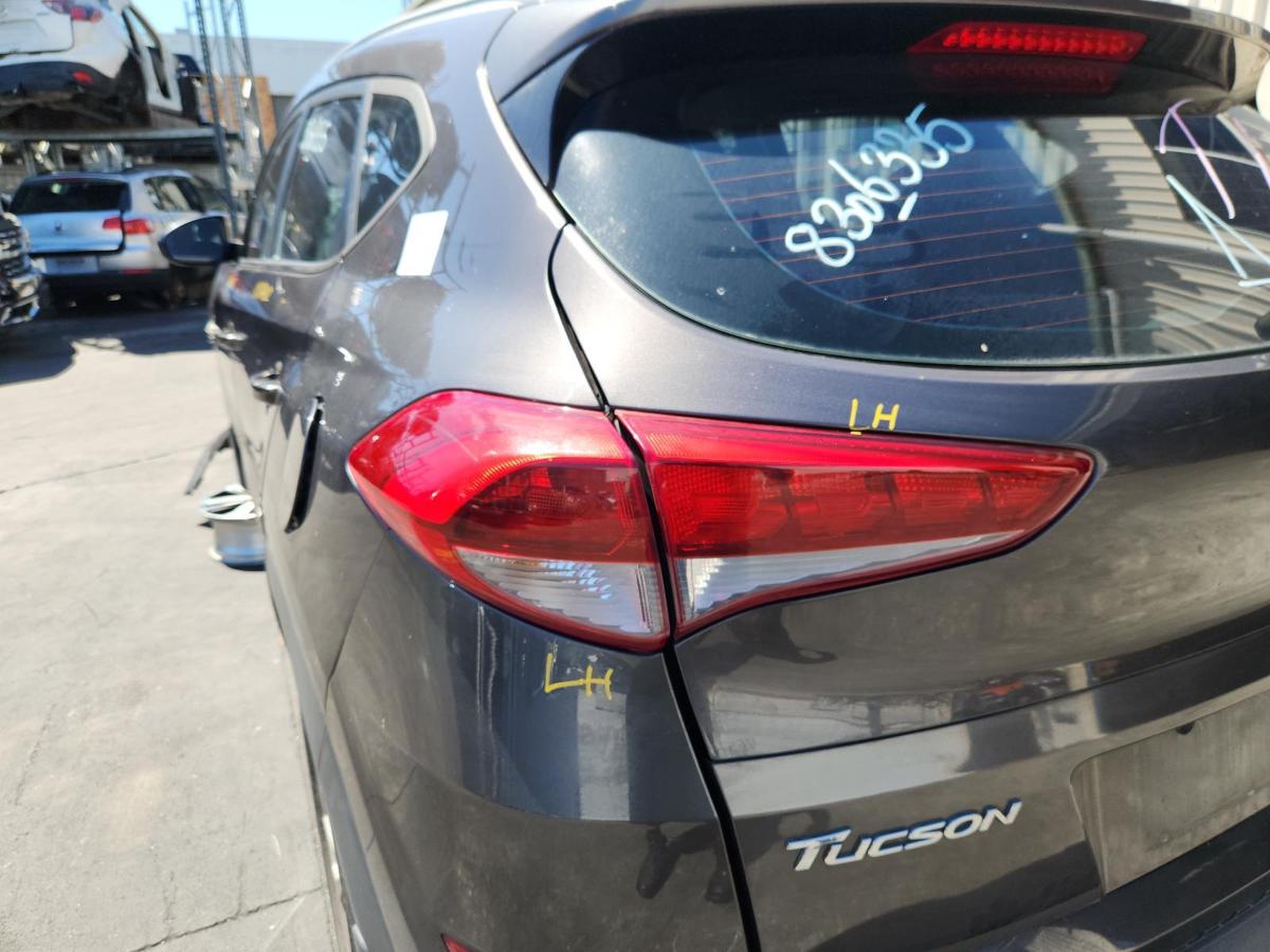 1000875986-Left Taillight
