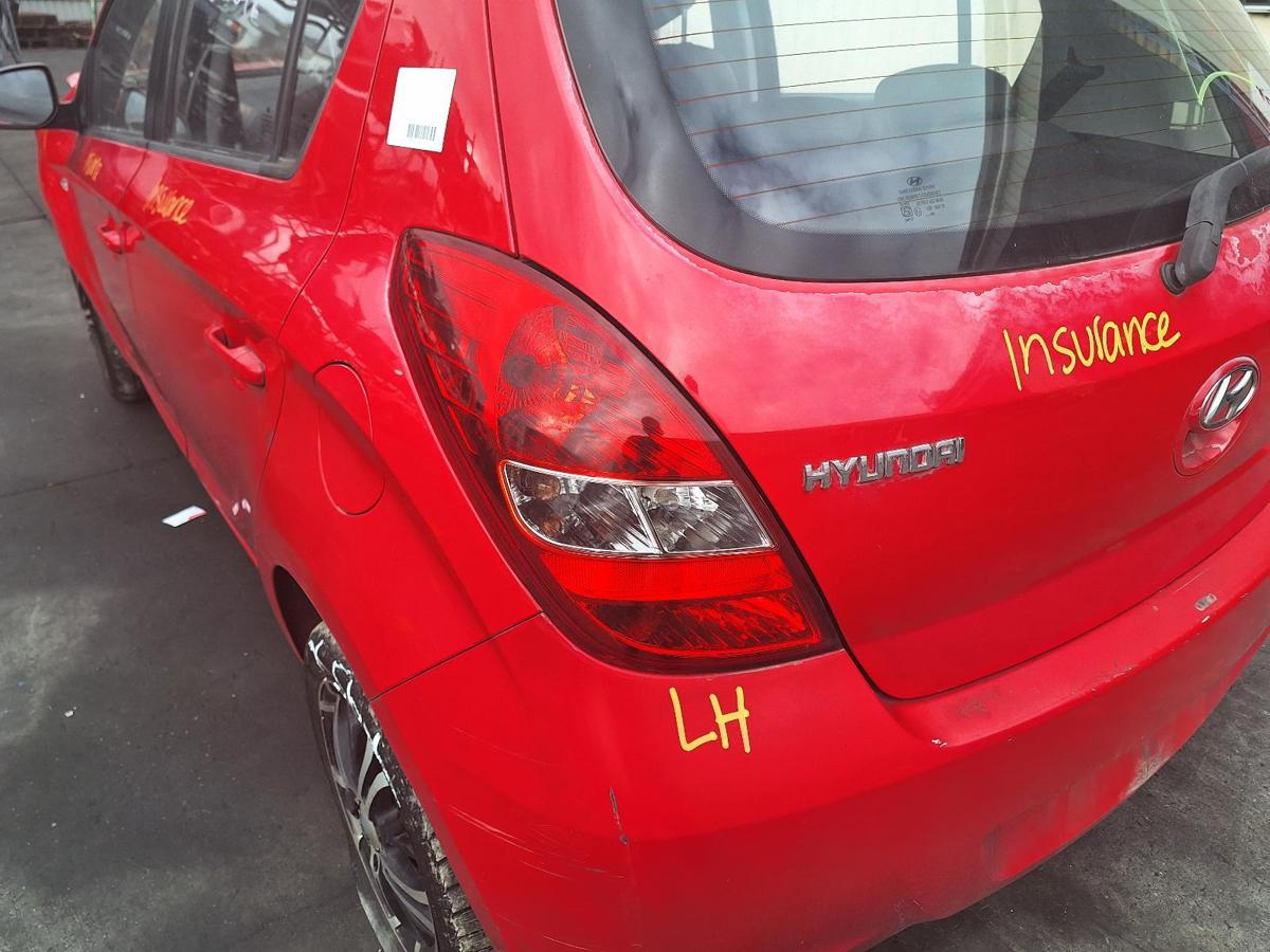 1000771517-Left Taillight