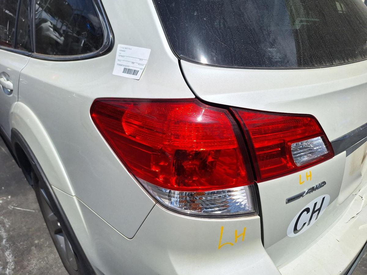 1000805363-Left Taillight