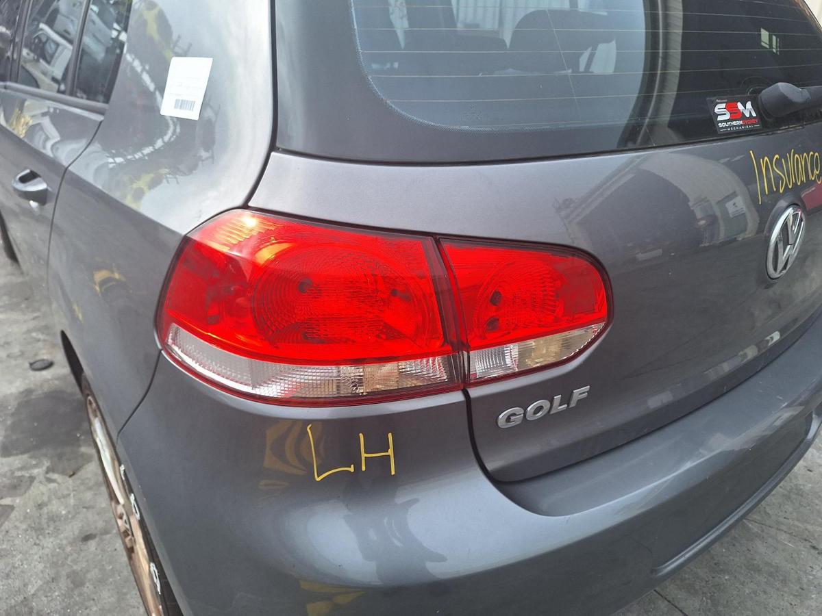 1000761348-Left Taillight