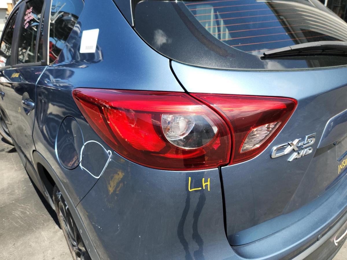 1000826707-Left Taillight