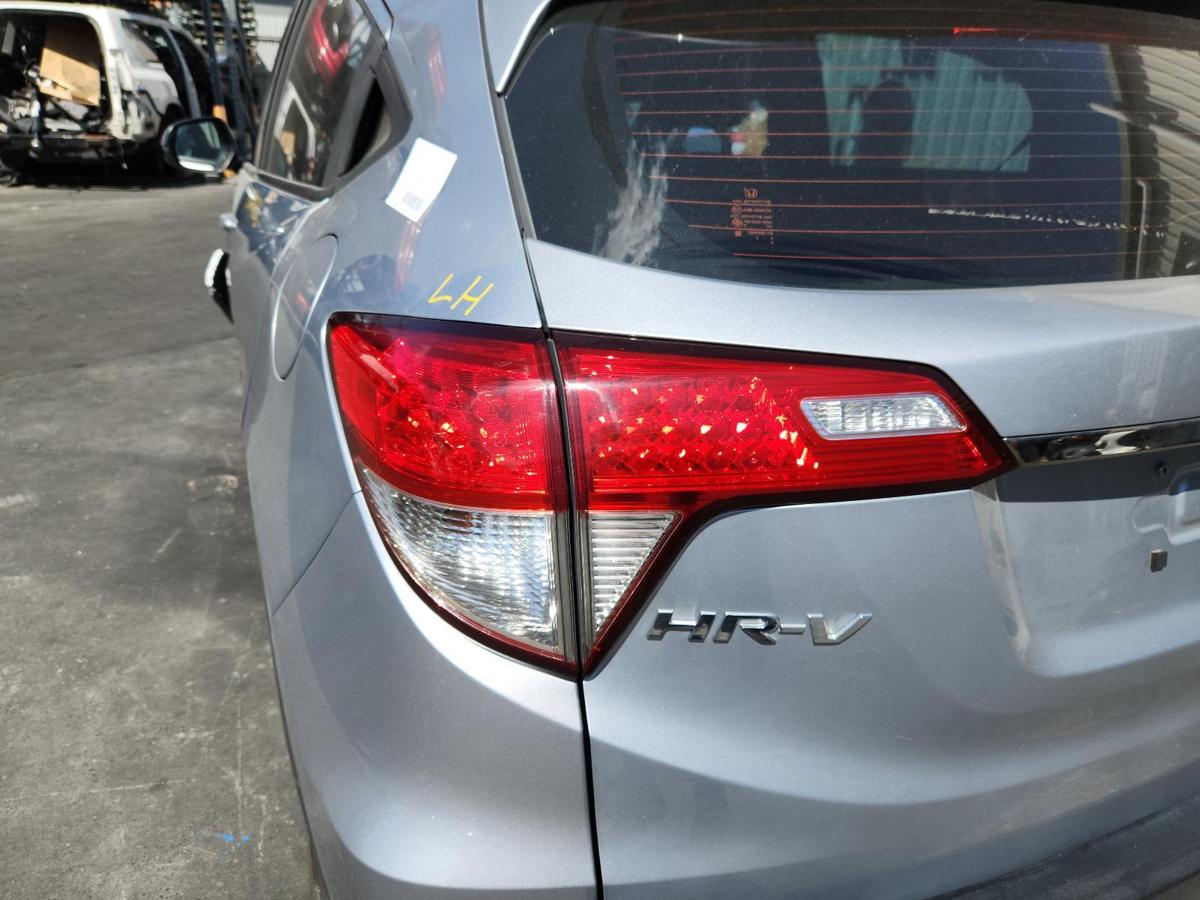 1000866340-Left Taillight