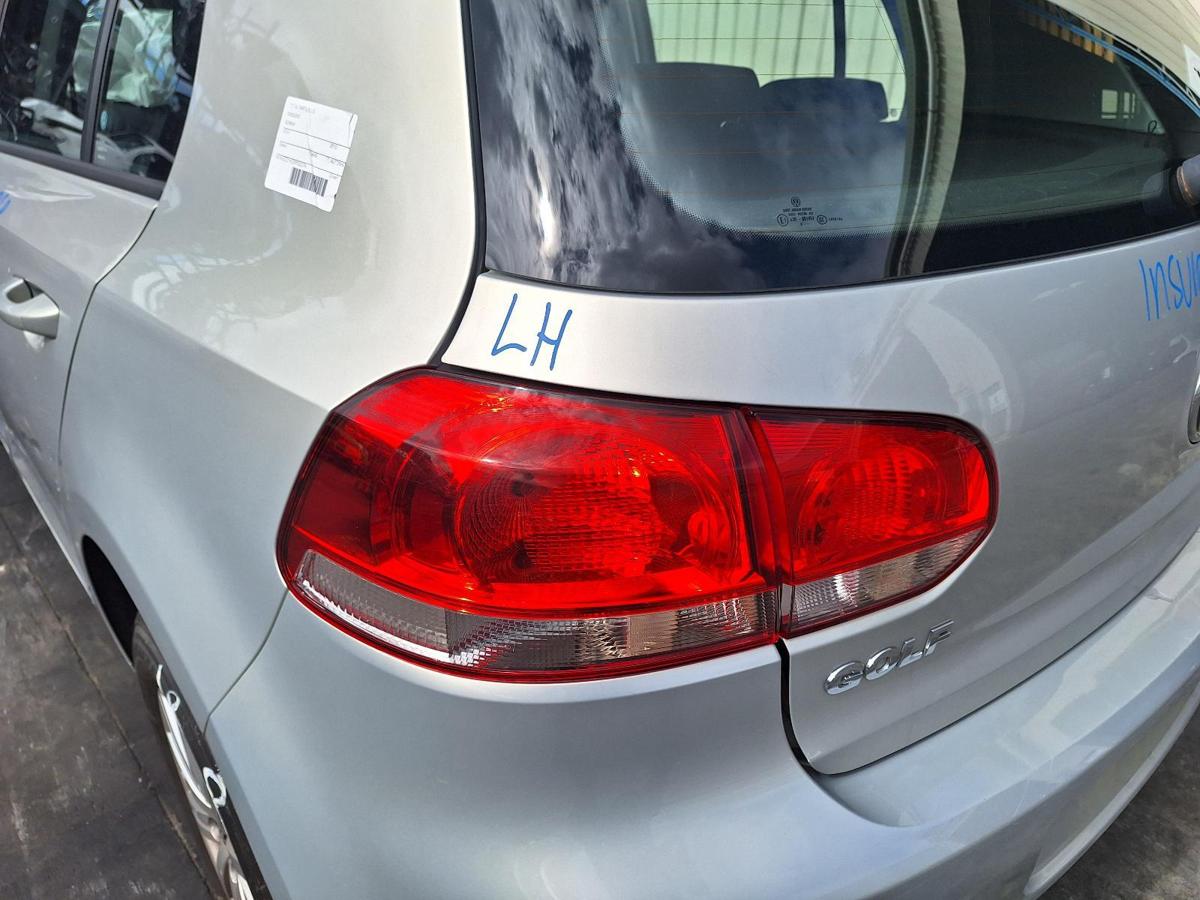 1000768117-Left Taillight