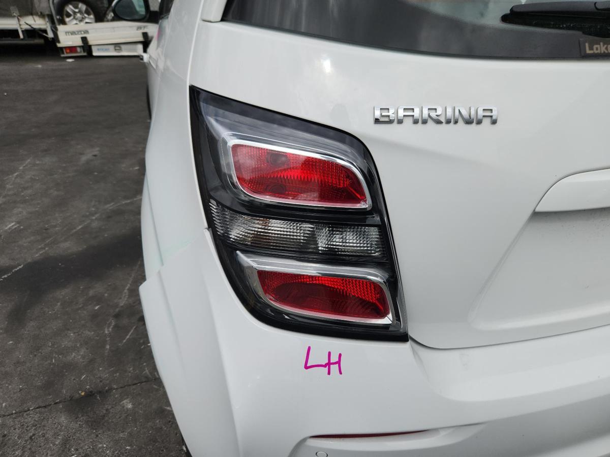 1000902772-Left Taillight