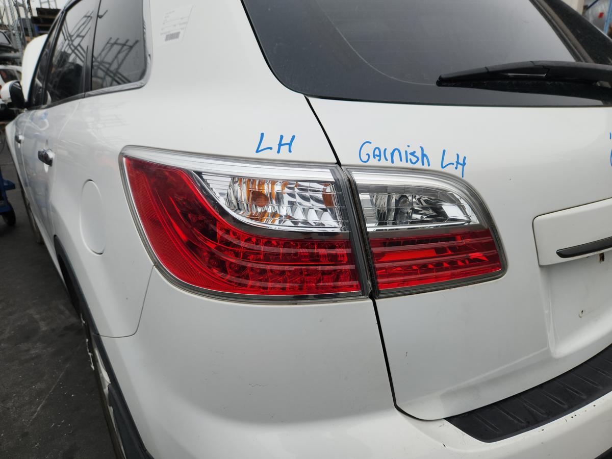 1000937445-Left Taillight