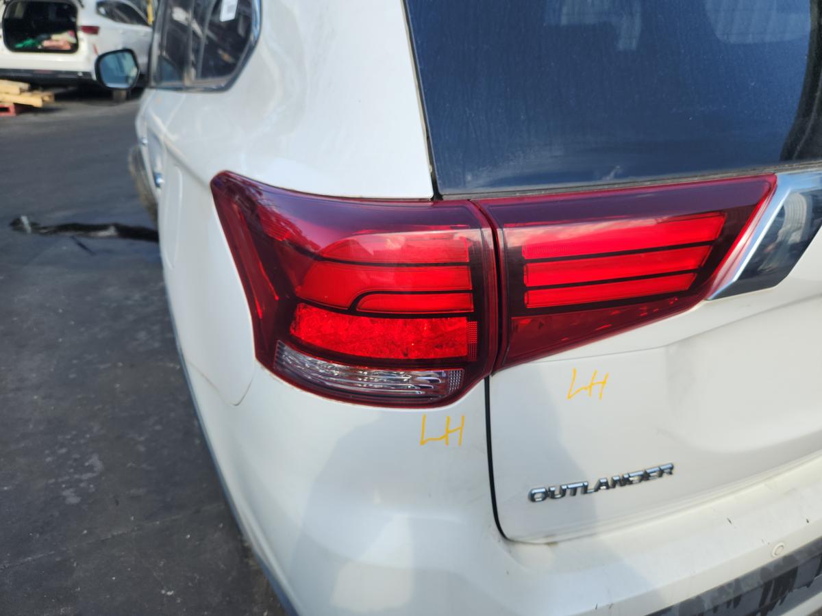 1000948674-Left Taillight