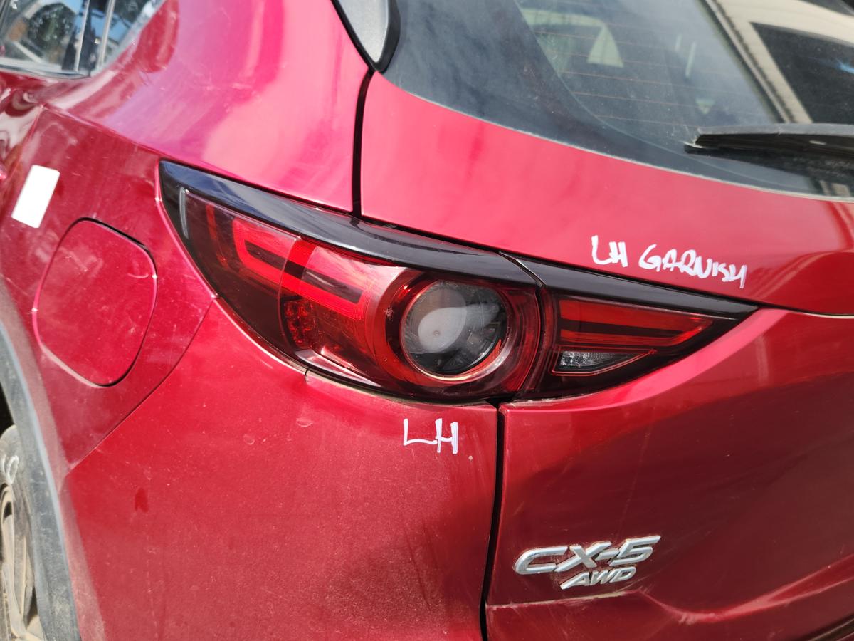 1000931275-Left Taillight