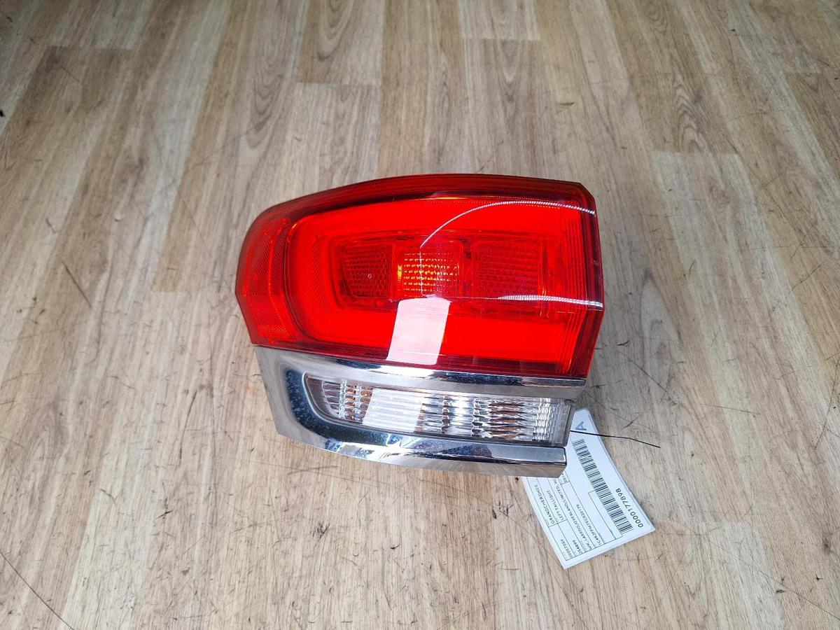 1000884715-Left Taillight Top