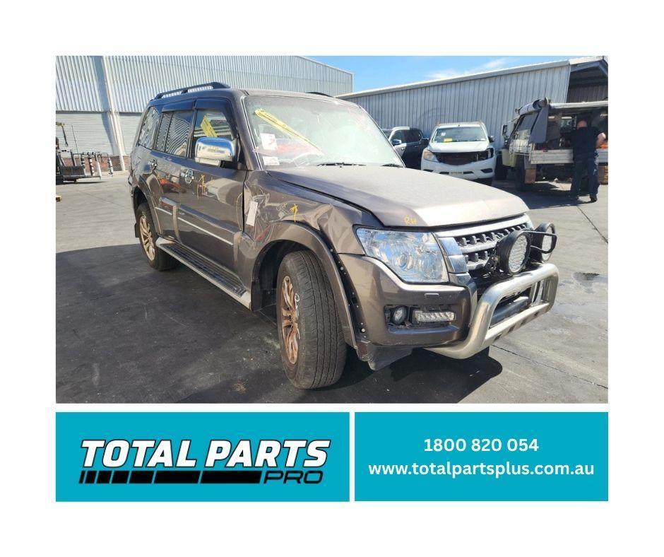 Left Indicator/Fog/Side for MITSUBISHI PAJERO