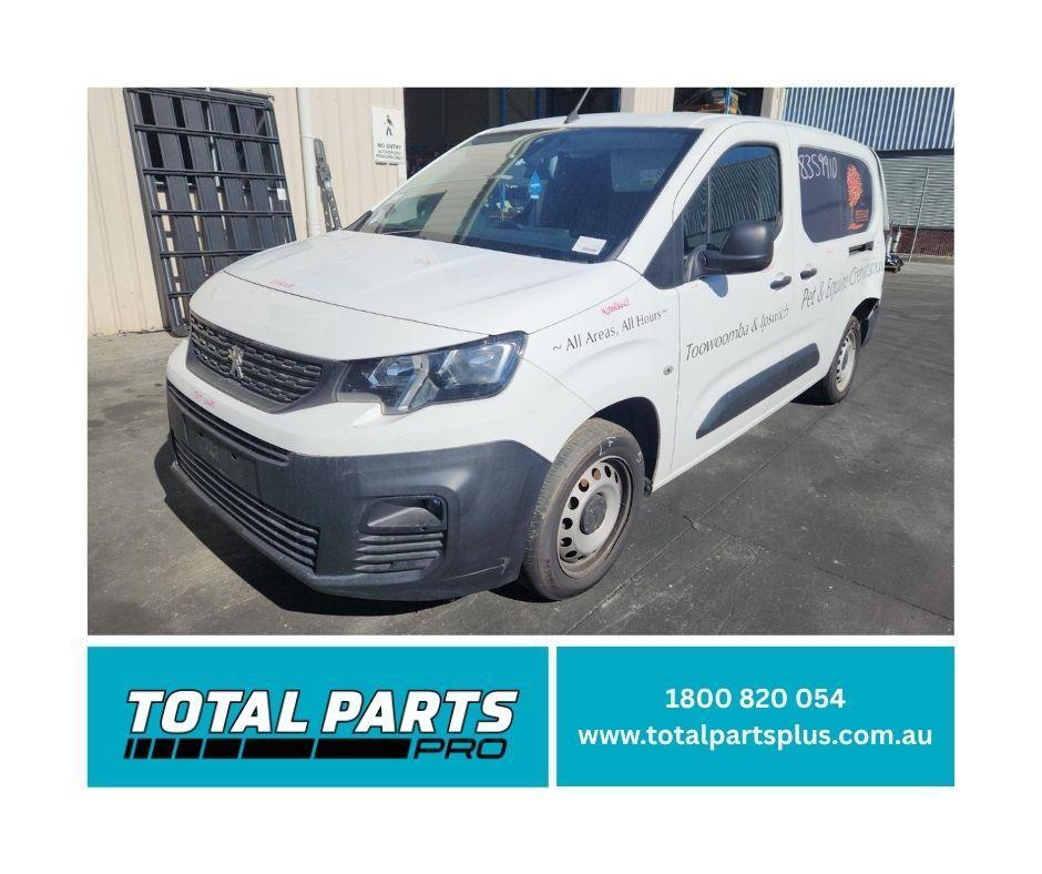 1000933353-Money Shot