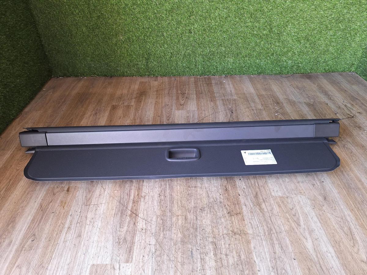 1000903229-Parcel Shelf/Cargo Blind Top