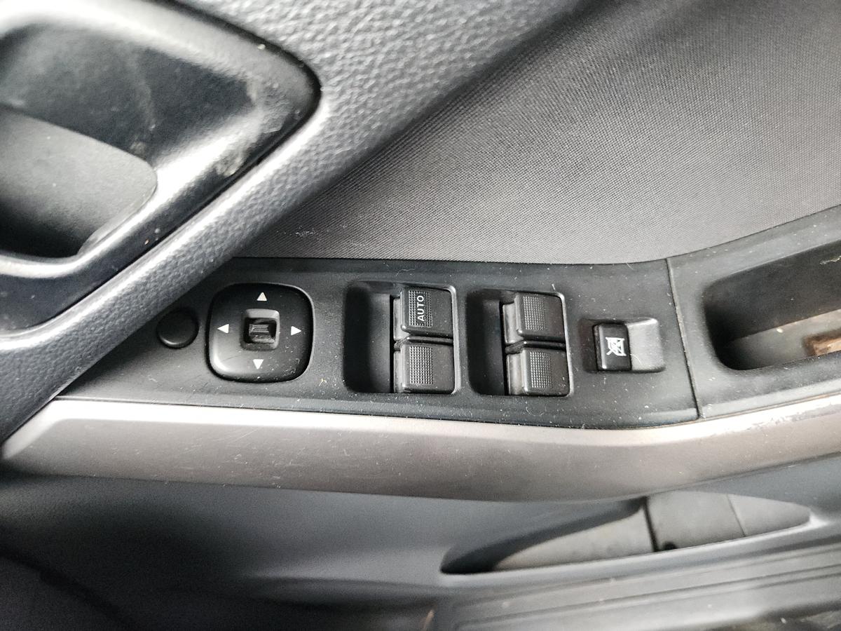 1000936412-Power Window Switch Master