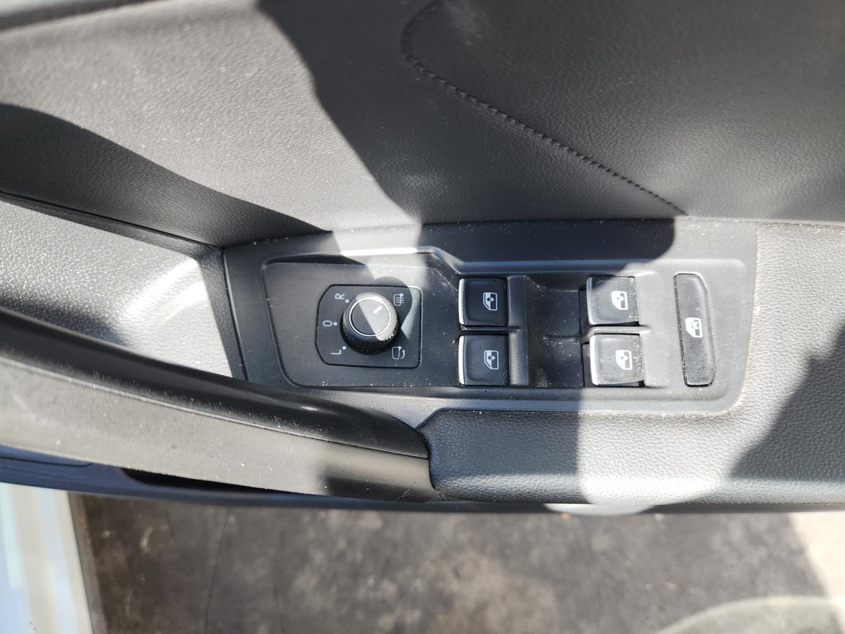 1000944800-Power Window Switch Master