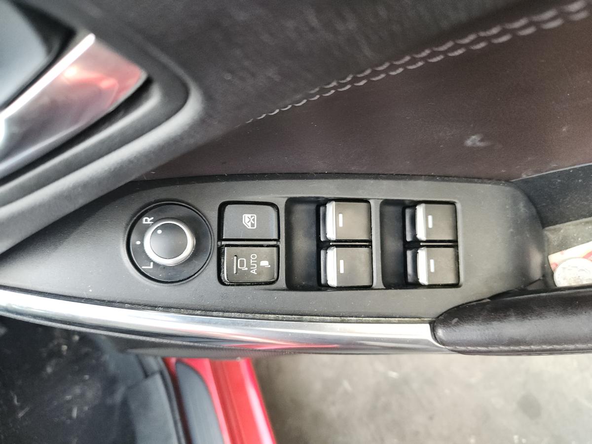 1000948261-Power Window Switch Master