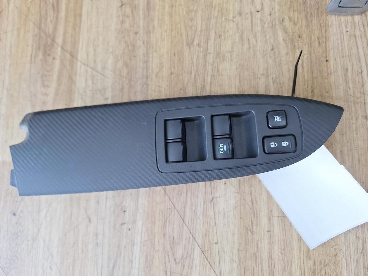 1000879711-Power Window Switch Master Top