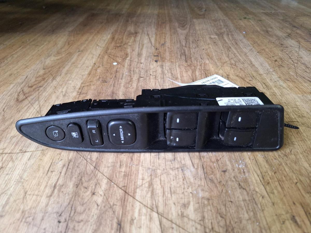 1000910637-Power Window Switch Master Top