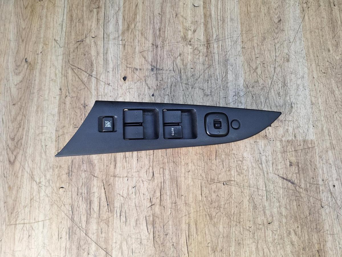 1000943158-Power Window Switch Master Top