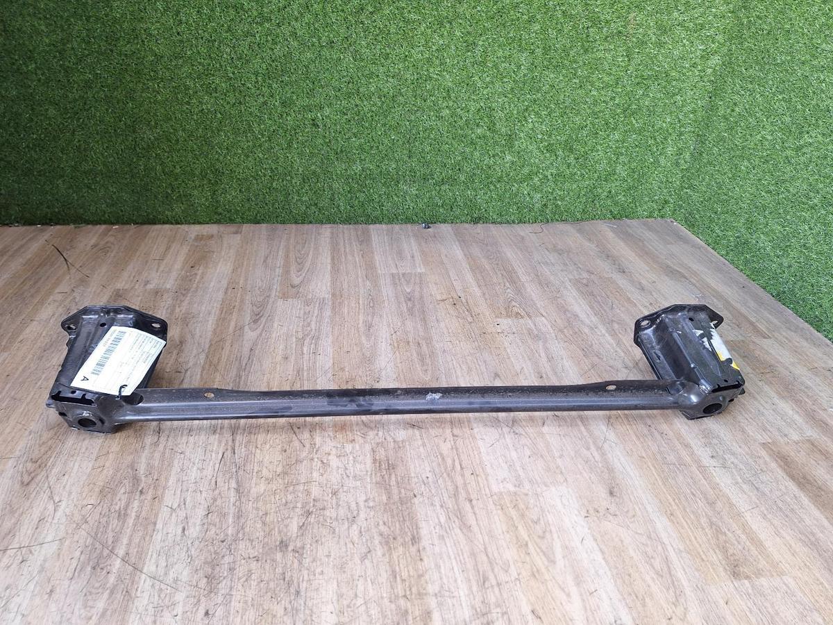 1000881045-Rear Bar Brkt/Reinforcement Front