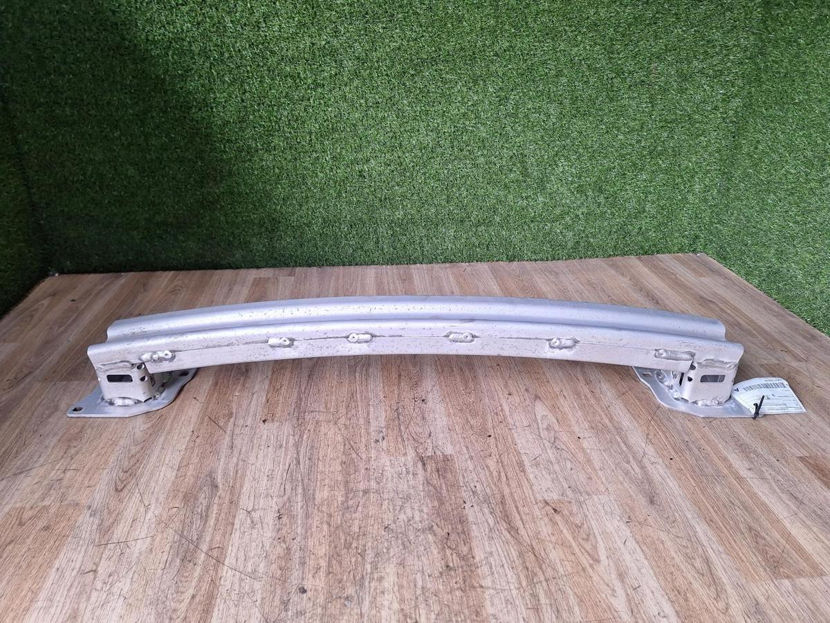 1000881796-Rear Bar Brkt/Reinforcement Front