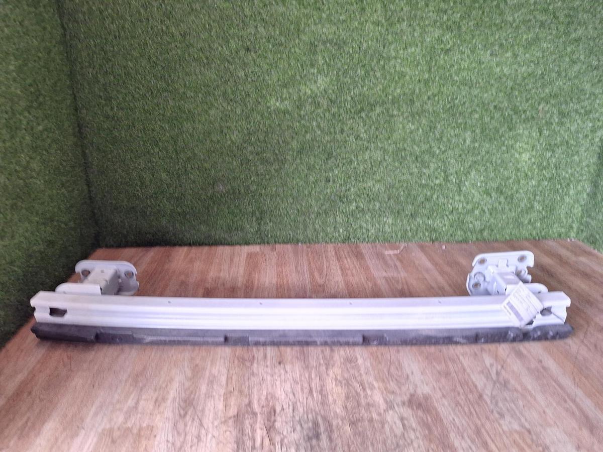 1000912589-Rear Bar Brkt/Reinforcement Front