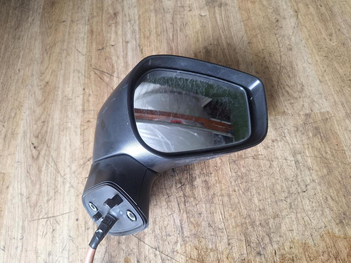 1000912382-Right Door Mirror Front