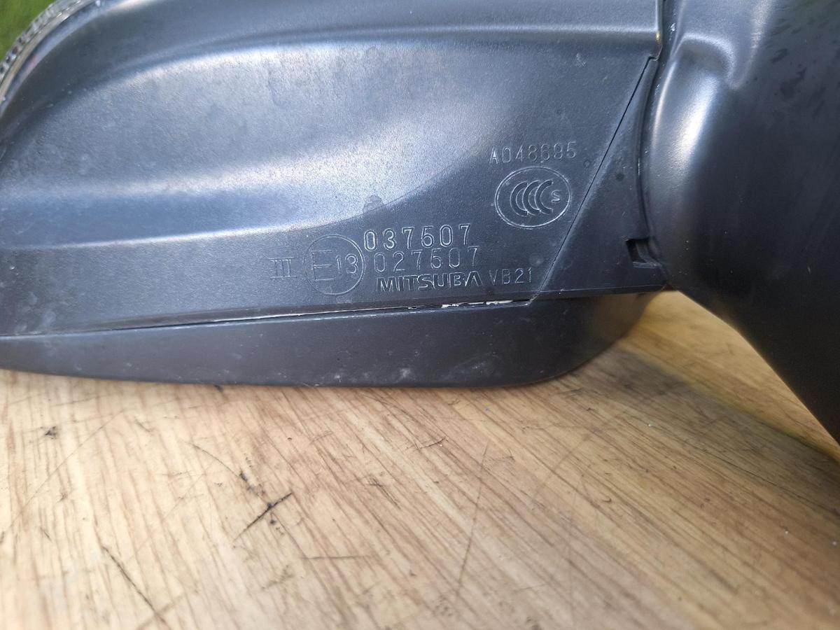 1000898840-Right Door Mirror Part Number