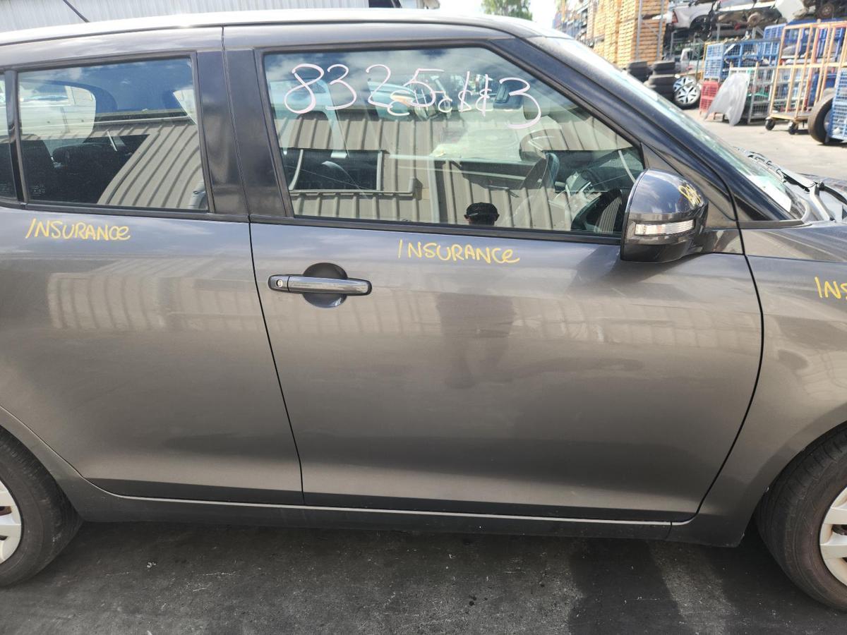 Right Front Door for SUZUKI SWIFT