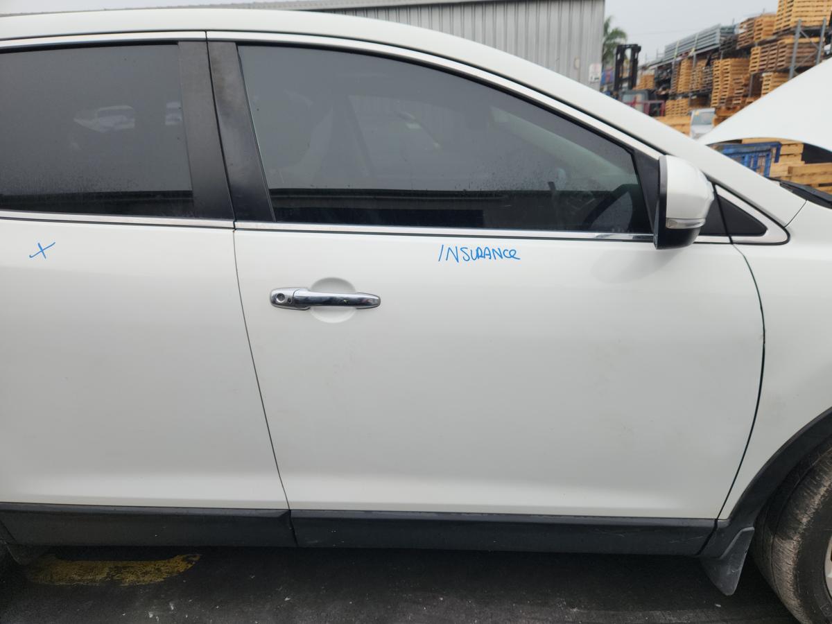 1000937478-Right Front Door