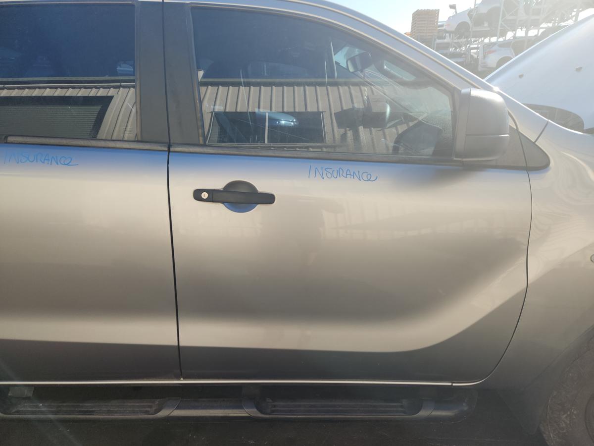 1000941539-Right Front Door